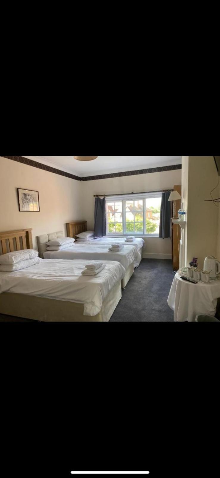The Cranley Hotel Cranleigh Luaran gambar