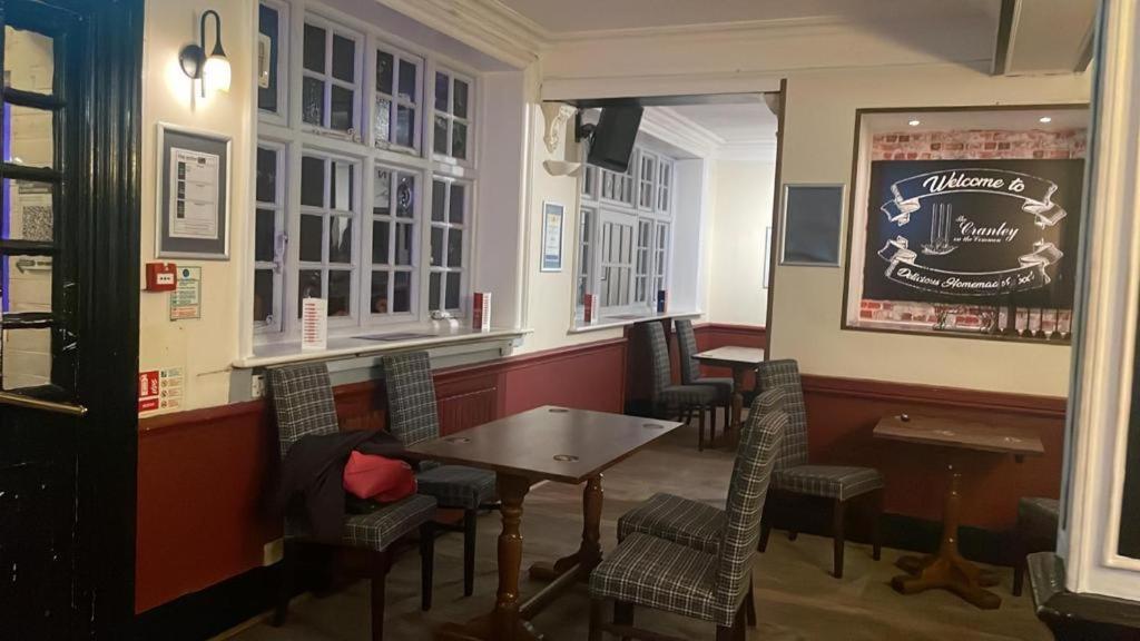 The Cranley Hotel Cranleigh Luaran gambar